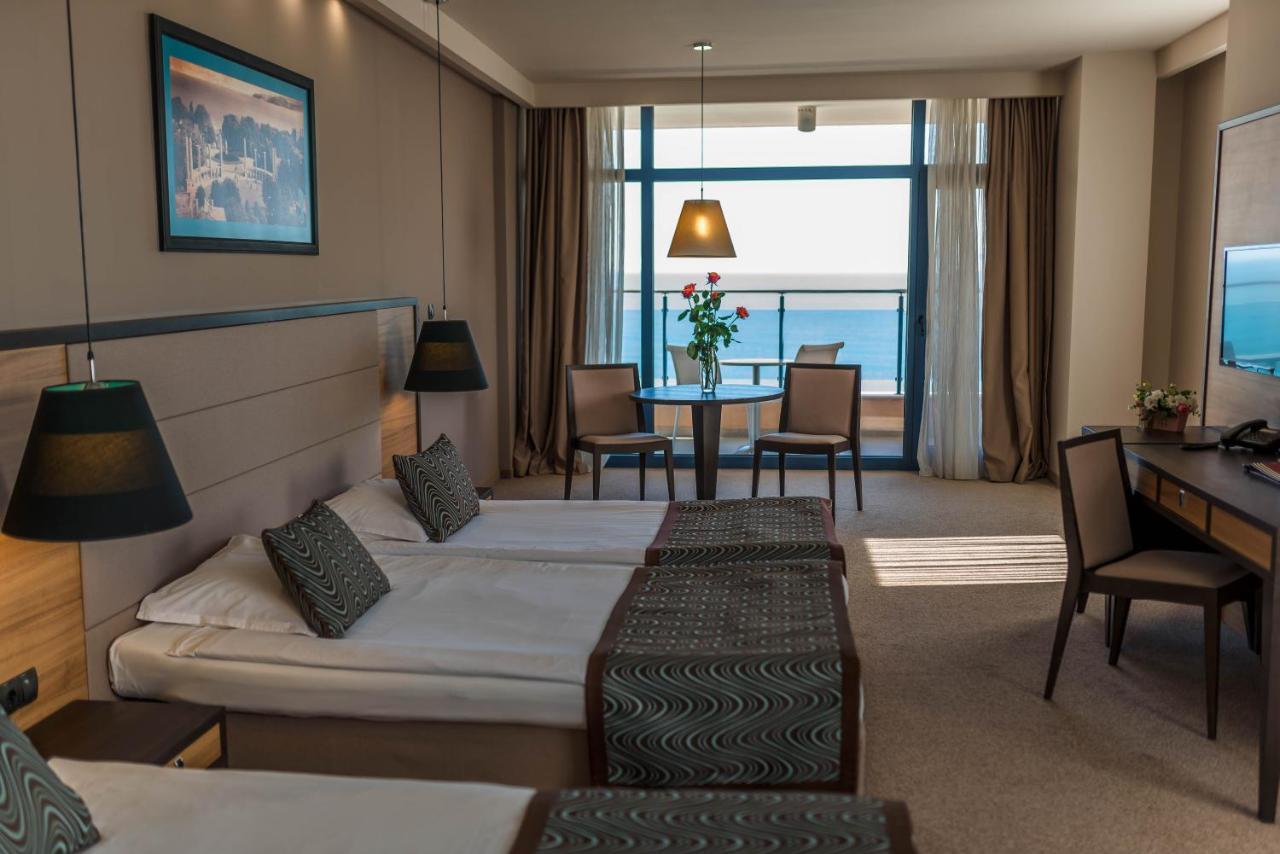 Astera Hotel & Spa With Free Private Beach Golden Sands Exterior photo