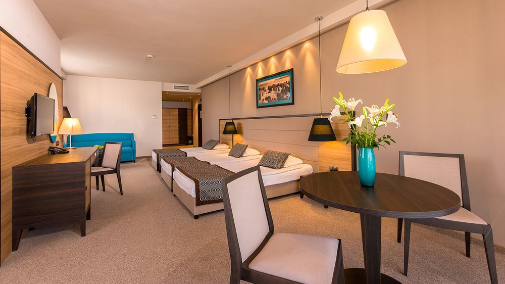 Astera Hotel & Spa With Free Private Beach Golden Sands Exterior photo